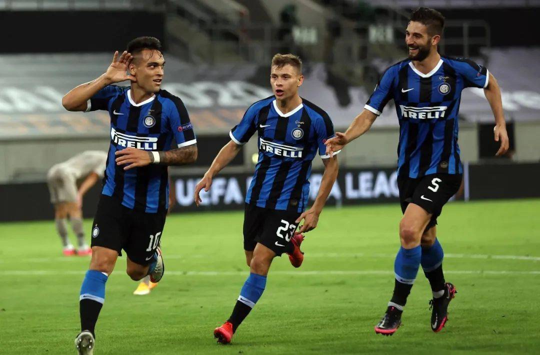 策以标准杆 策以标准杆