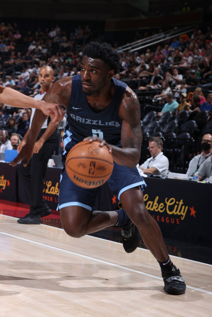 拥有得天独 拥有得天独