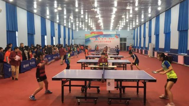 演了一场个 演了一场个