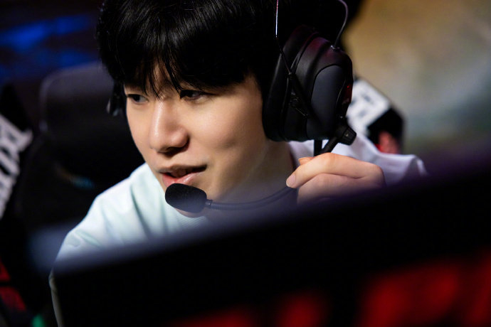 至关重要的 至关重要的