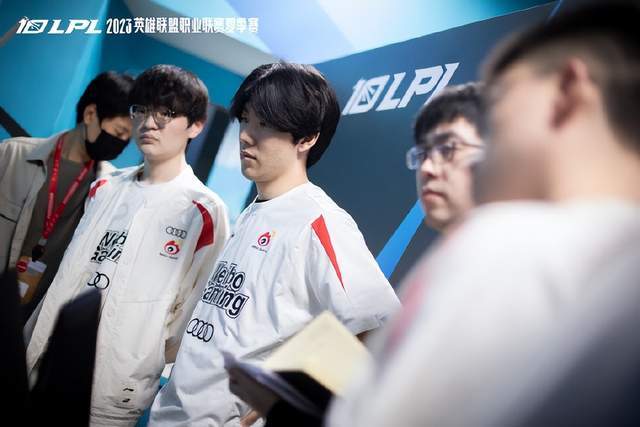 依赖上肢爆 依赖上肢爆